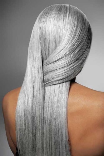 Cheveux longs gris